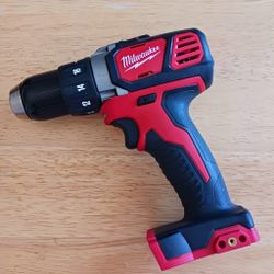 MILWAUKEE ROTOMARTILLO . ** MILWAUKEE HAMMER DRILL