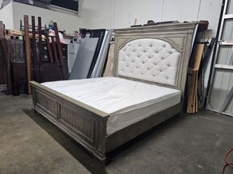 King bed and mattress