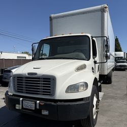2011 FREIGHTLINER M2 GOOD TRUCK