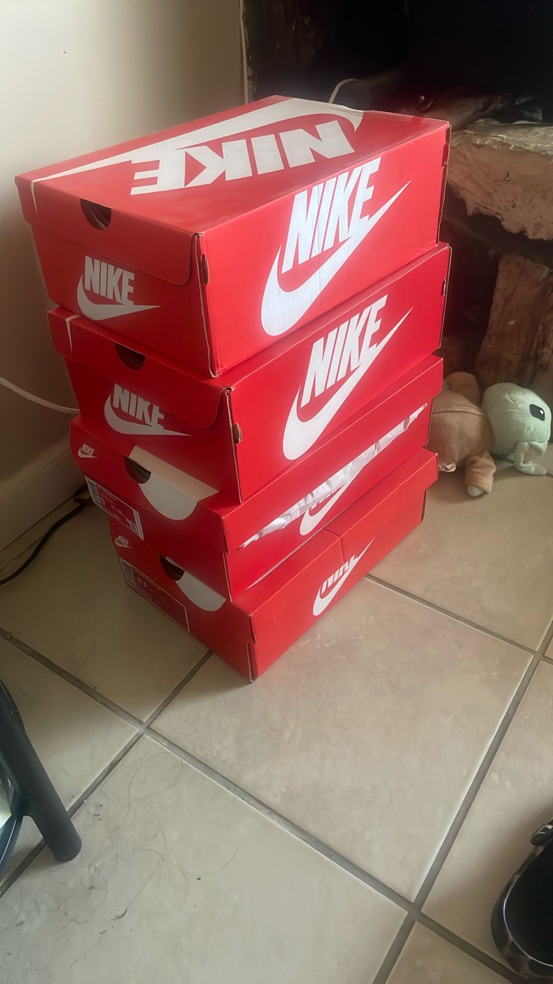 Empty shoebox