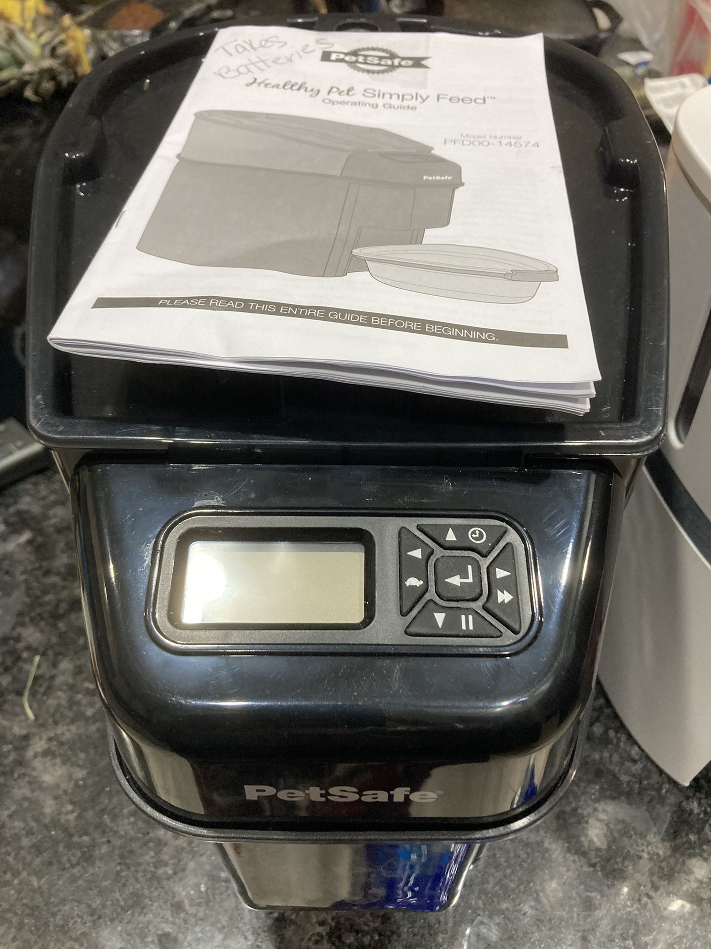 Battery Operated Cat Or Dog Auto Feeder