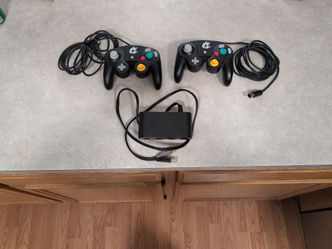 Gamecube controllers with Wii/PC adapter