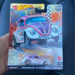 Hot Wheels Premium Volkswagen “Classic Bug”