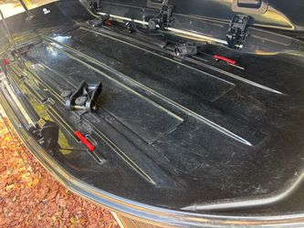 Yakima SkyBox 16 Carbonite Rooftop Cargo Box – 16 cu. ft