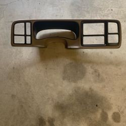 2004 Chevy Tahoe Dash Bezel Tan Color