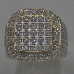 10KT YELLOW GOLD RING SIZE 11.5 14.5 GRAMS 4.25-4.5 CARAT OF DIAMONDS. 887078-1.