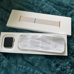 Apple Watch SE Gen 2 With Band 