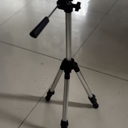 Tri