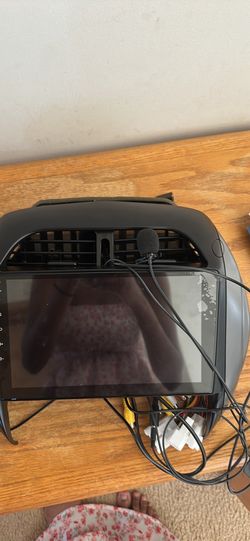 2003-2005 Toyota RAV4 CarPlay and Android play radio