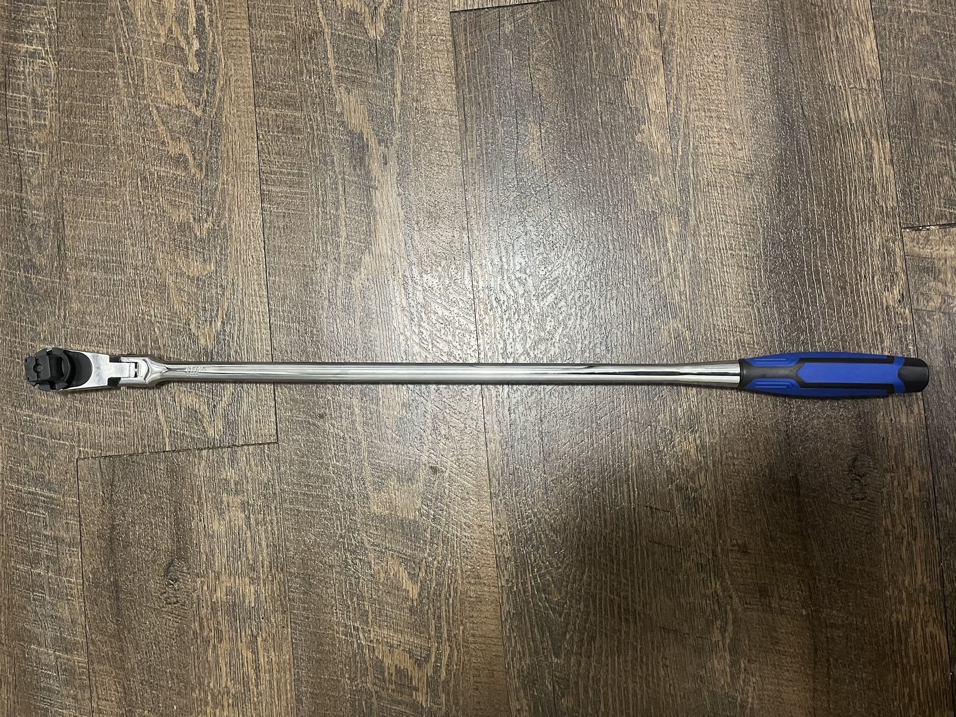 Kobalt 3/8" Drive Flex-Head Ratchet, Long Handle, Comfort Grip