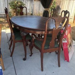 Dinning Table 