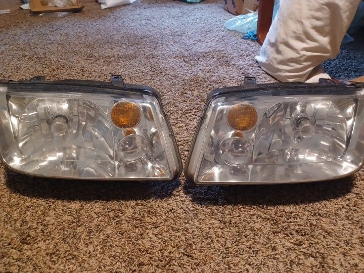Mk4 Jetta Headlights 1999-2005 - Pair, By Hella