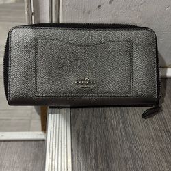 Authentic Coach wallet. NEW
