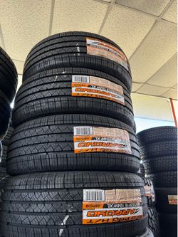 ✅✔️235/55/18 vendo set de llantas nuevas Arroyo