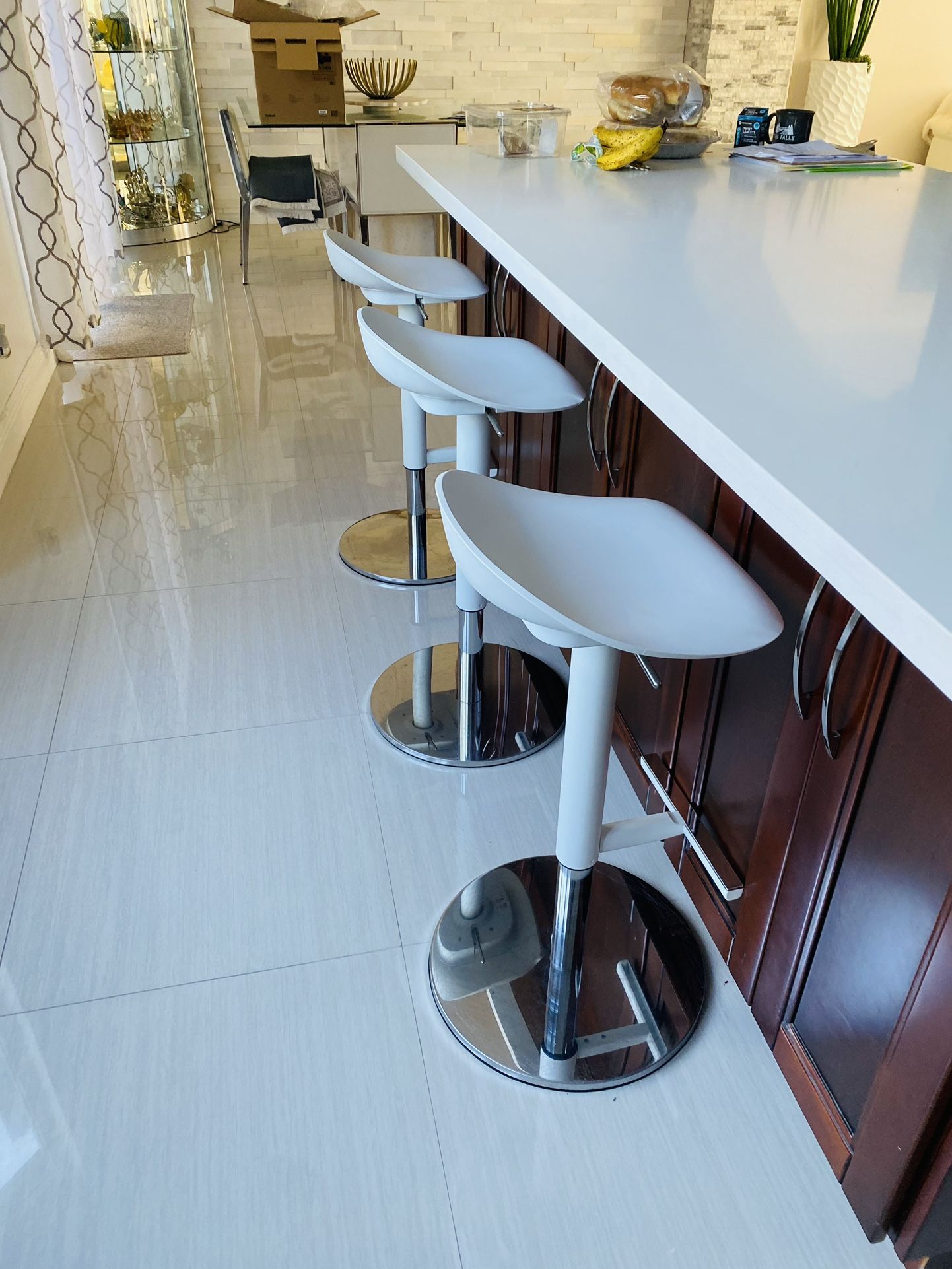 Janinge IKEA adjustable height bar stool