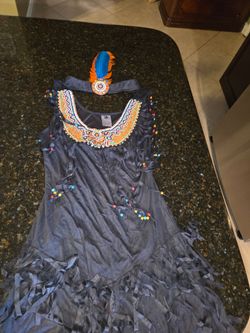 Spirit Halloweeen custome Laege stretch.