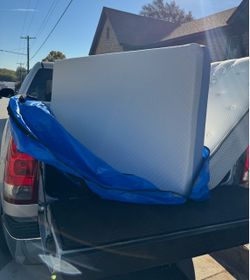 ZINUS TWIN MATTRESS