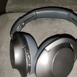 Sony Bluetooth headphones