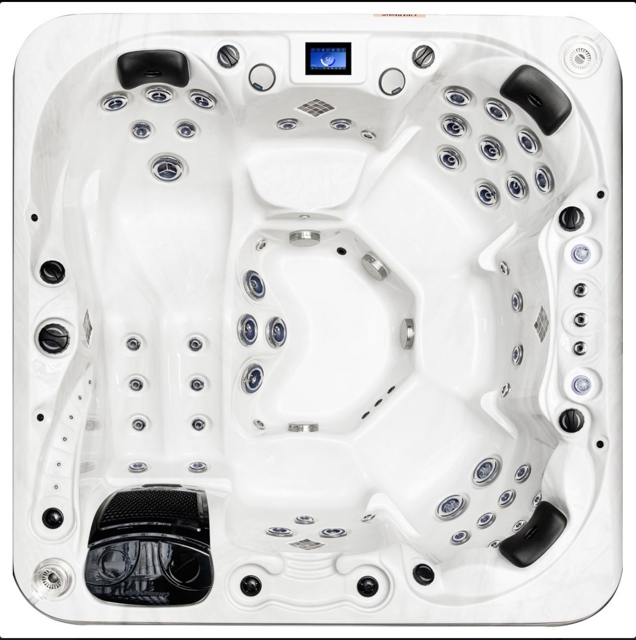 Catalina luxury hot tub only 6 months old