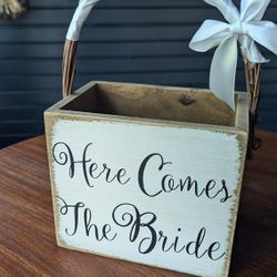 Flower girl basket