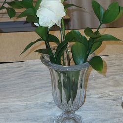 Set Of 4 Chrystal Vases Asking $15 Each  Org $ 35 Each 