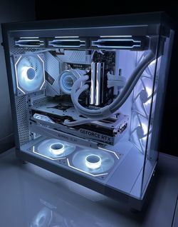 CUSTOM PC BUILDS