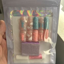 Custom Press On Gender Reveal Nails 