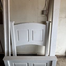 Twin Bed included mattress and bed frame 