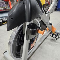 Pooboo Exercise Bike