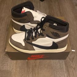 Jordan 1 Travis Scott