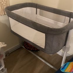 Bedside Bassinet OPtimisk Brand 