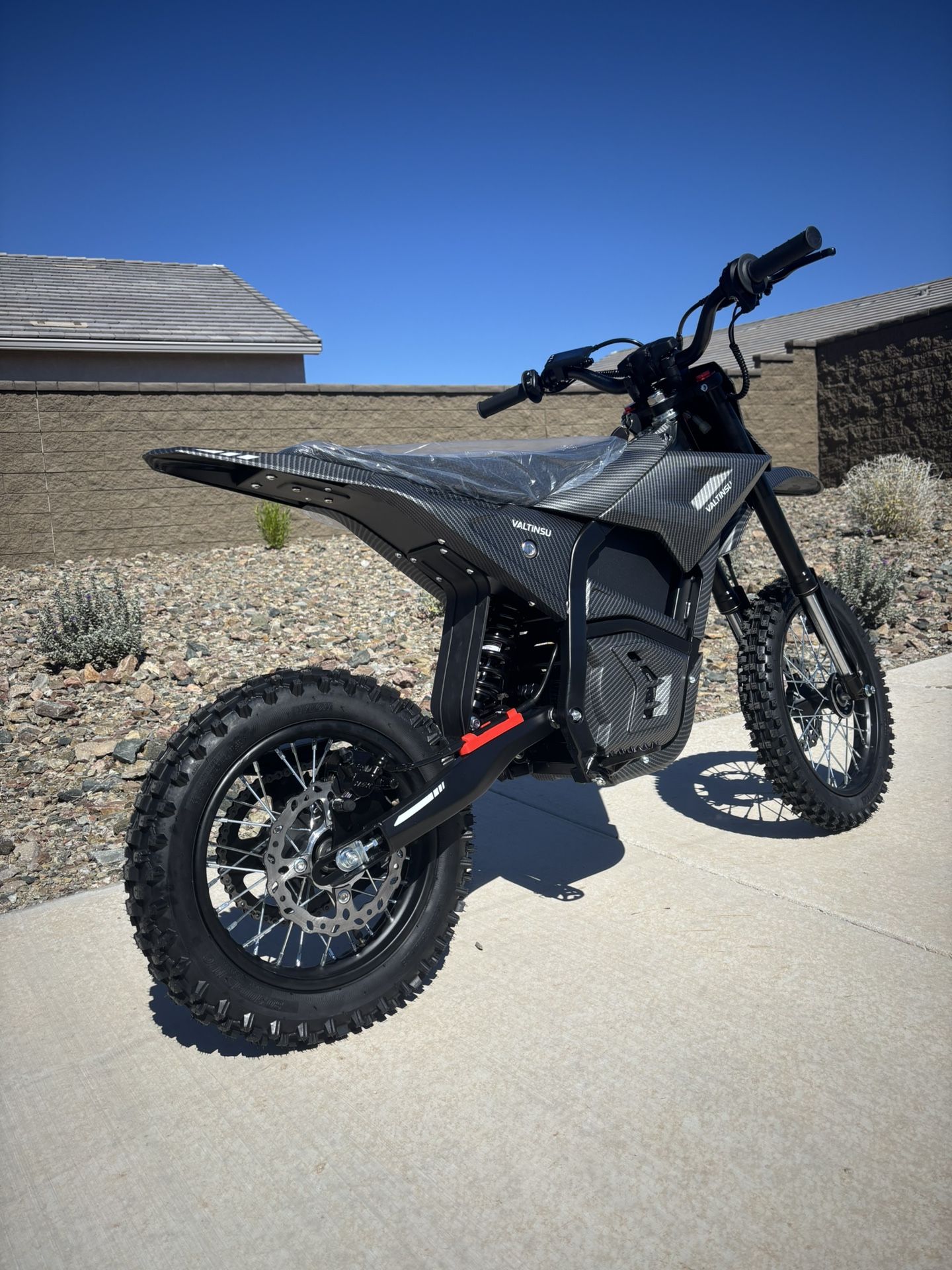 BRAND NEW! 48v 23ah 3000w Electric Dirtbike! Tuttio ☠️