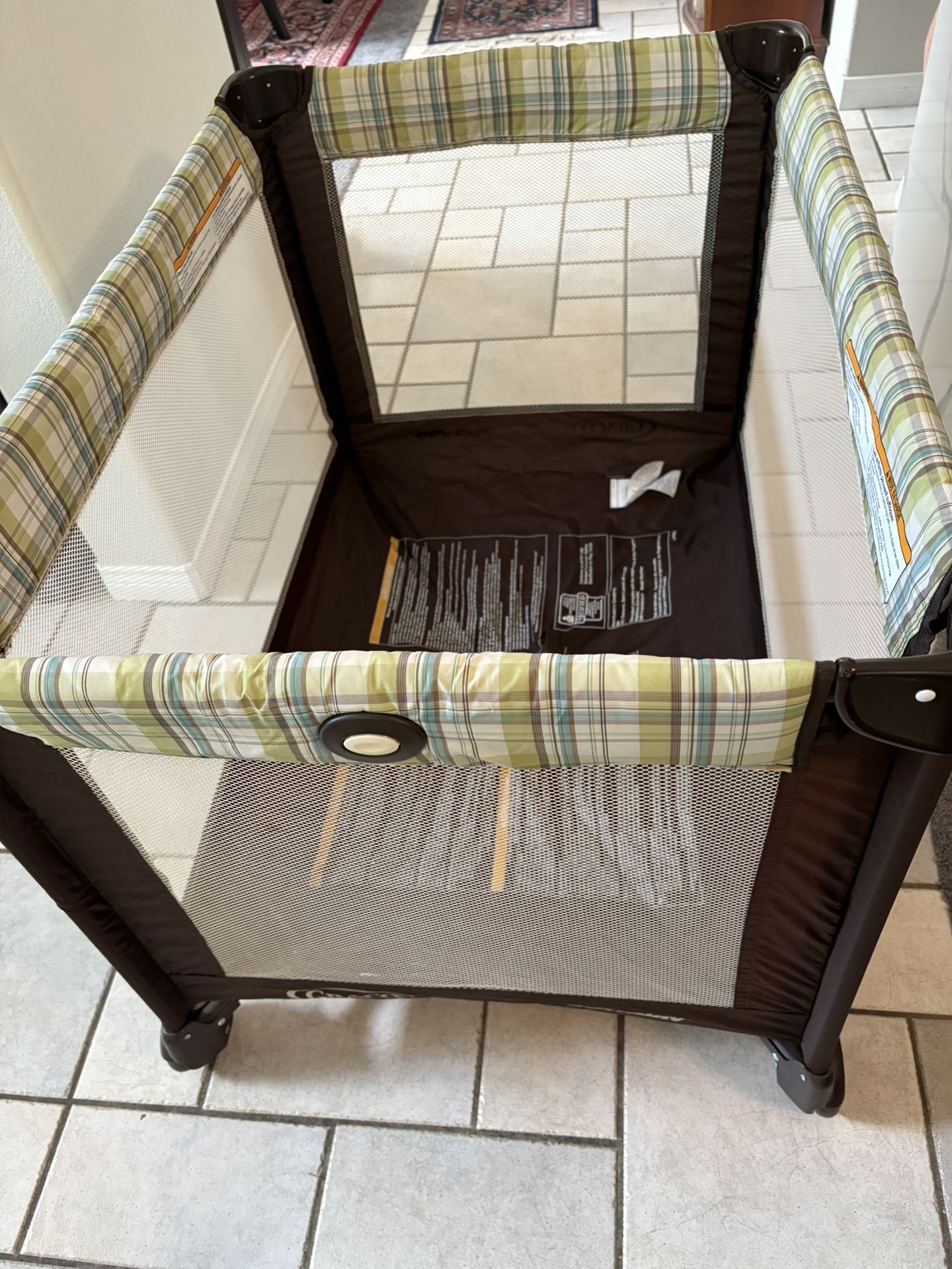 Portable Baby Crib/playpen
