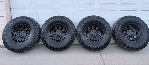 Set of 4 wheels and tires