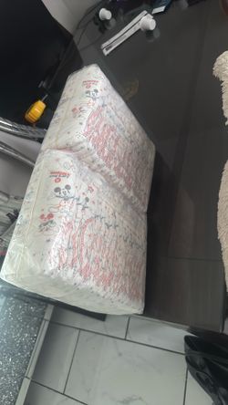 Huggies Size 5 Diapers About 58 Count 