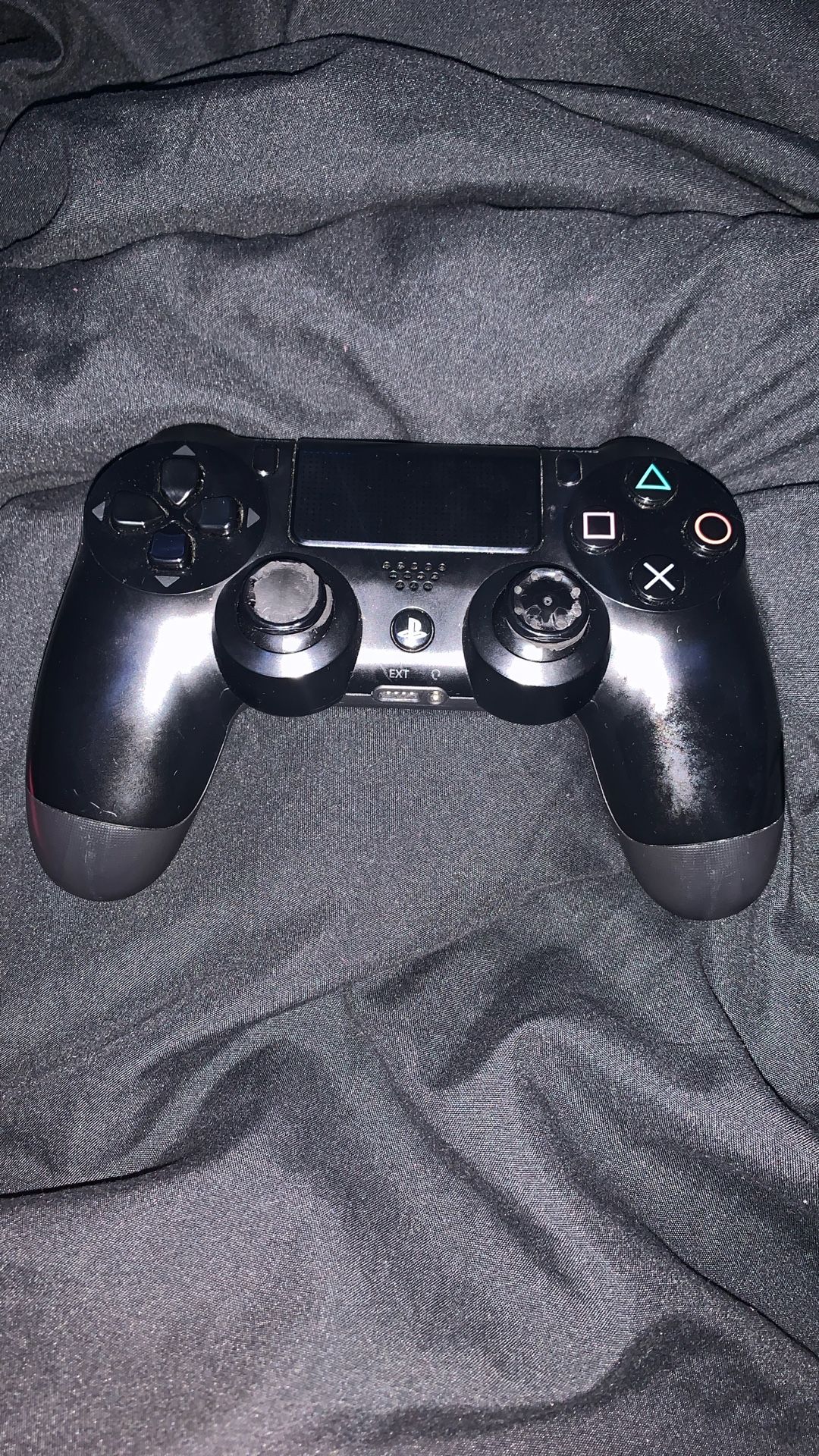 PlayStation 4 DualShock 4 controller