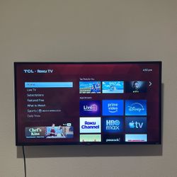 40in TCL Roku TV