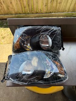 Dodge Ram headlights assembly