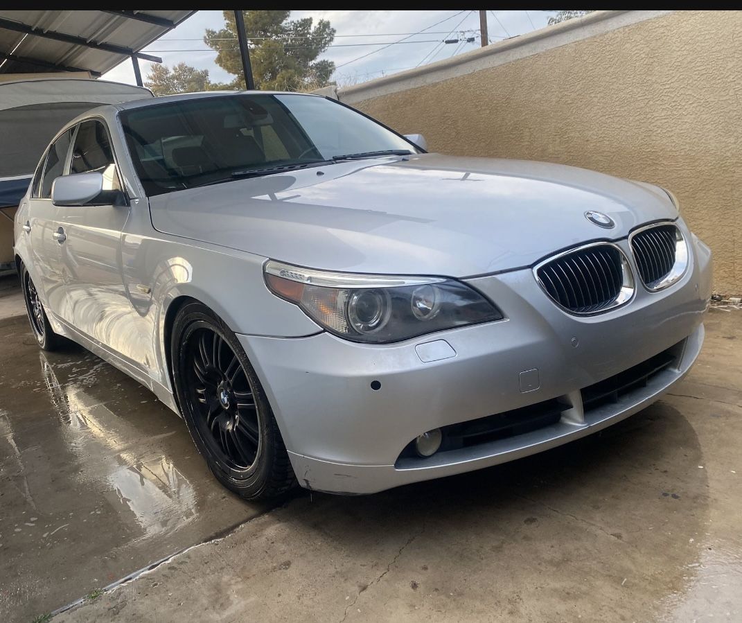 2005 BMW 545i