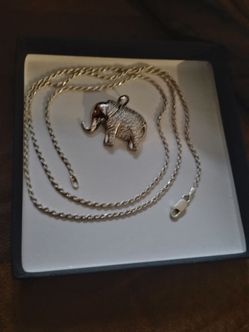 Silver chain with pendant