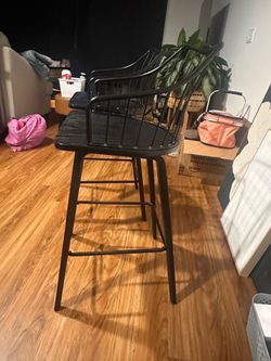Like NEW - Black Wood + Black Metal 25.75" Counter Height Stools (2 set)
