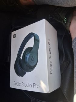 Beats Studio Pro