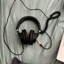 Guitar Center Studio Headphones 