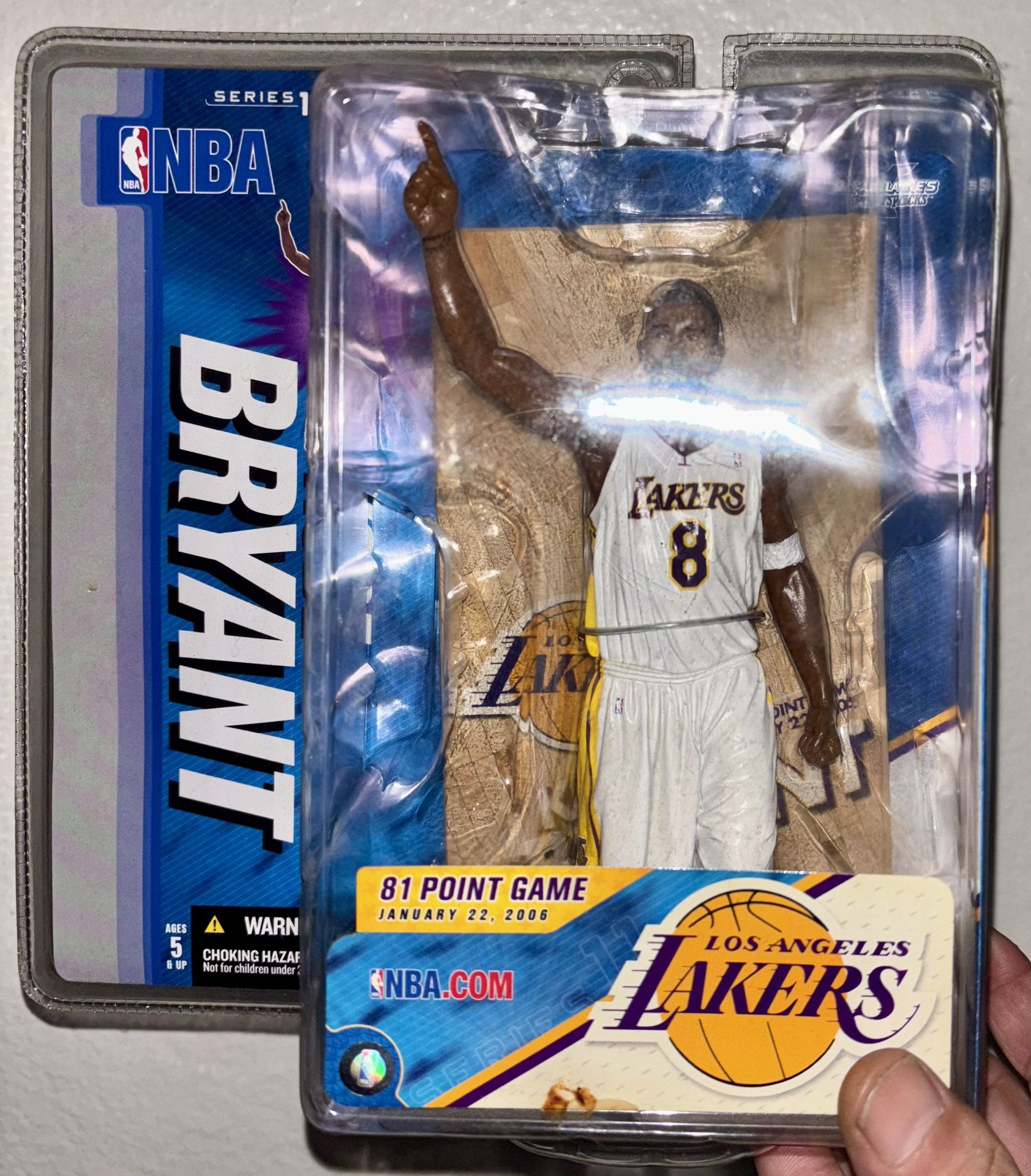 New Kobe Bryant 81 Point Collectible MCFARLANE TOYS