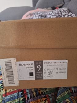 Women's Bearpaw Suede Black Boots Size 9