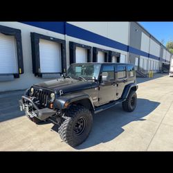 Jeep Wrangler Sahara 