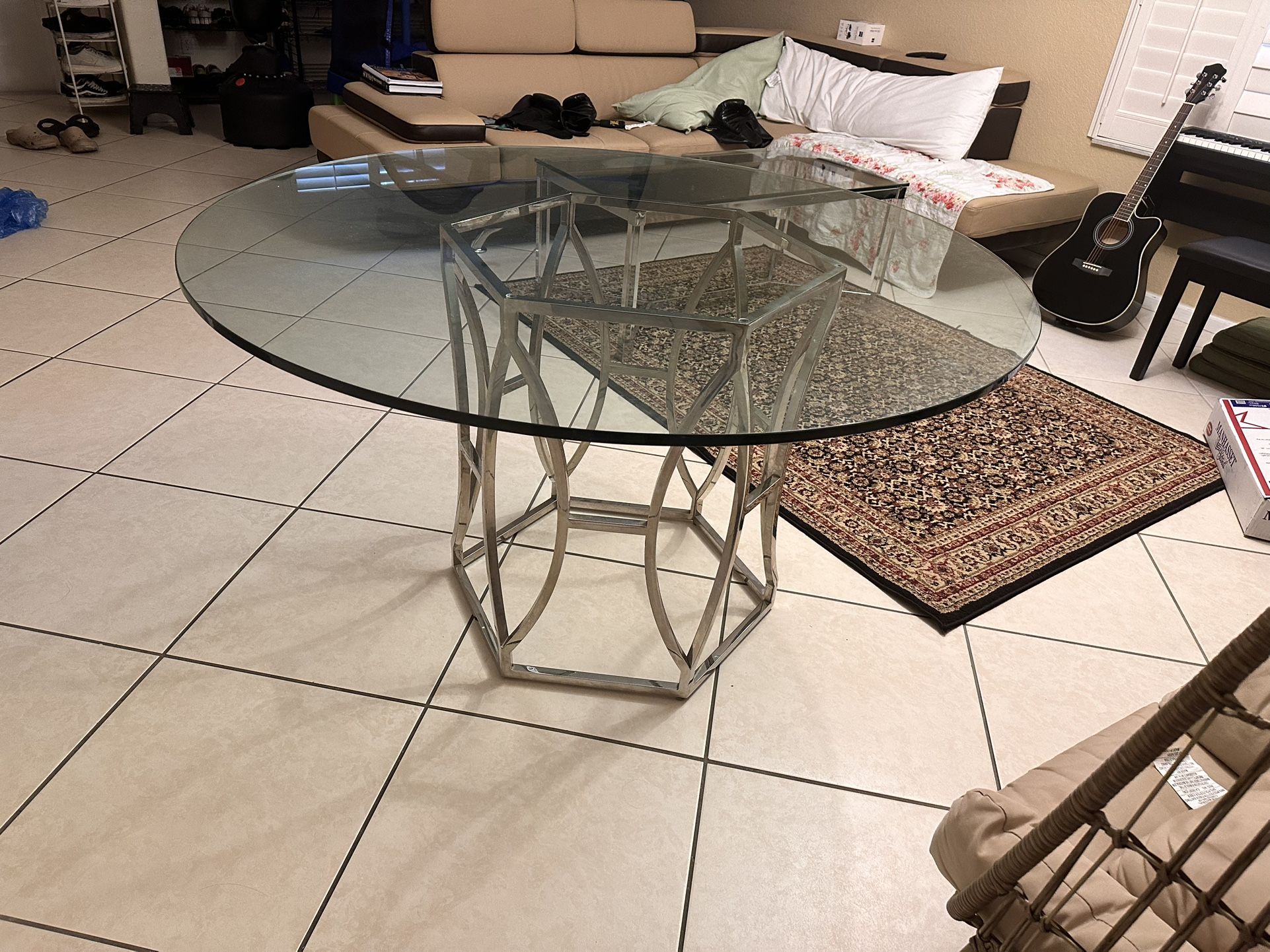 Argent Glass Round Table