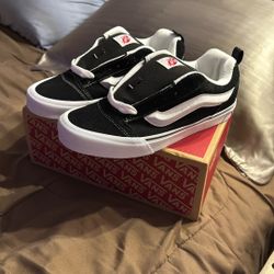 Vans Shoe 