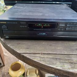 ONKYO DX-C220 6 DISCS CD PLAYER $100 FINAL PRICE 
