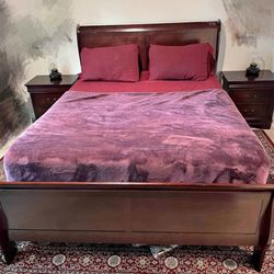 Queen Bed Frame And 2 Nightstands
